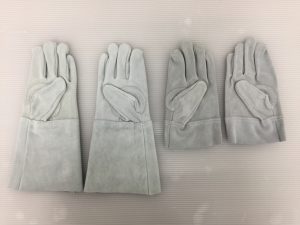 革手袋